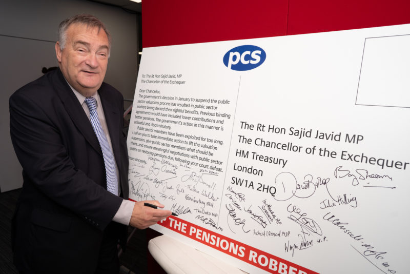  Signing a PCS letter in support of public sector workers
